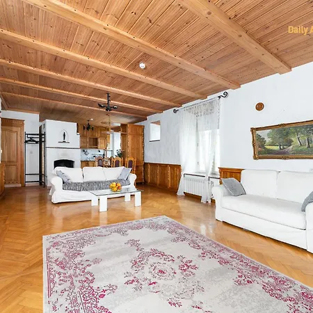 Luxury With Sauna By Rikas Apartment