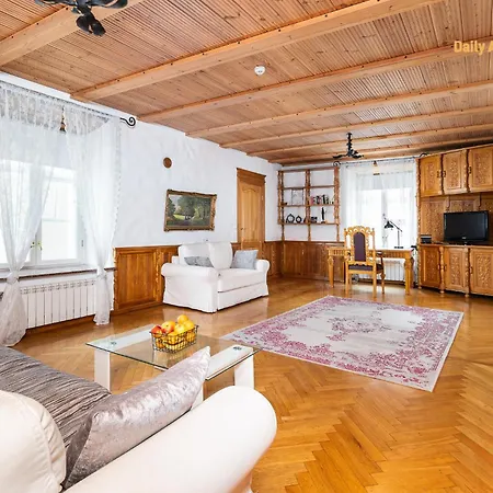 Luxury With Sauna By Rikas Apartment