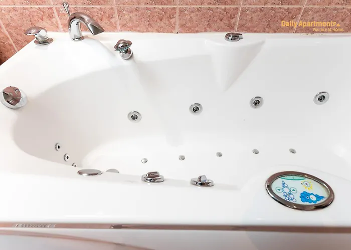 Luxury With Sauna By Rikas Apartman Tallinn